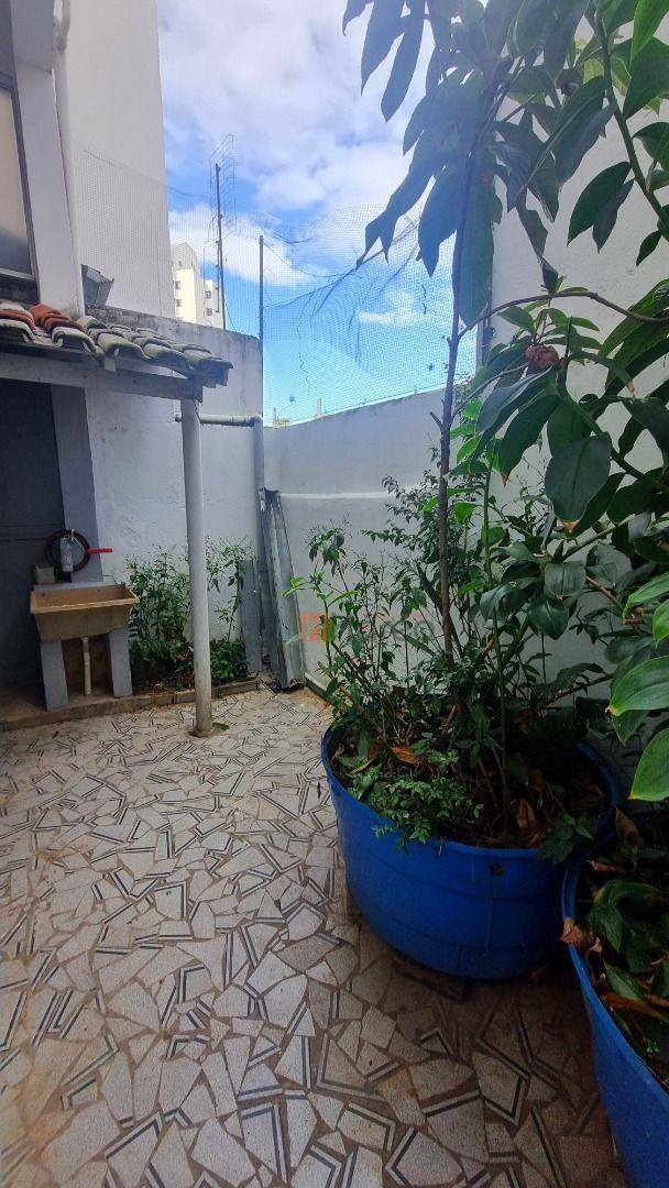 Sobrado à venda e aluguel com 3 quartos, 120m² - Foto 12