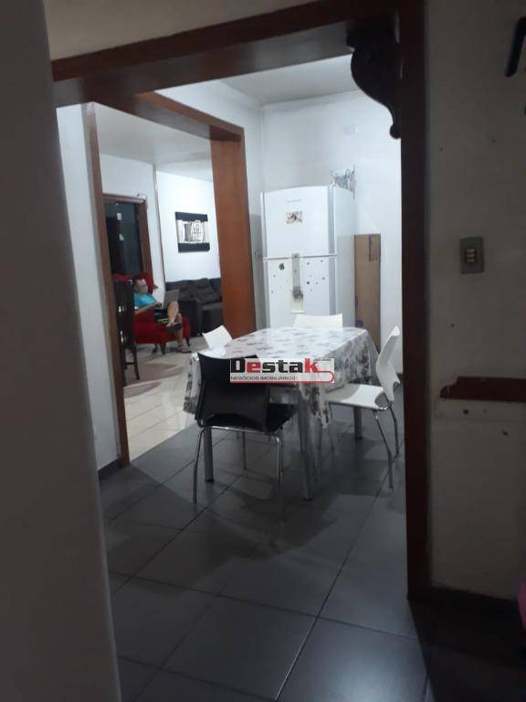 Sobrado à venda com 3 quartos, 290m² - Foto 14