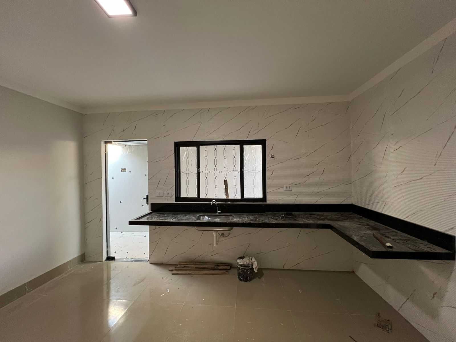 Casa à venda com 2 quartos, 130m² - Foto 4