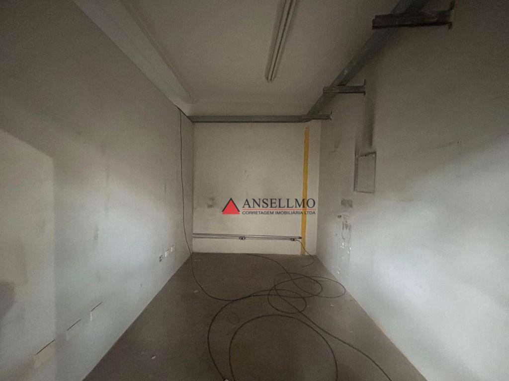 Depósito-Galpão-Armazém para alugar, 2020m² - Foto 13