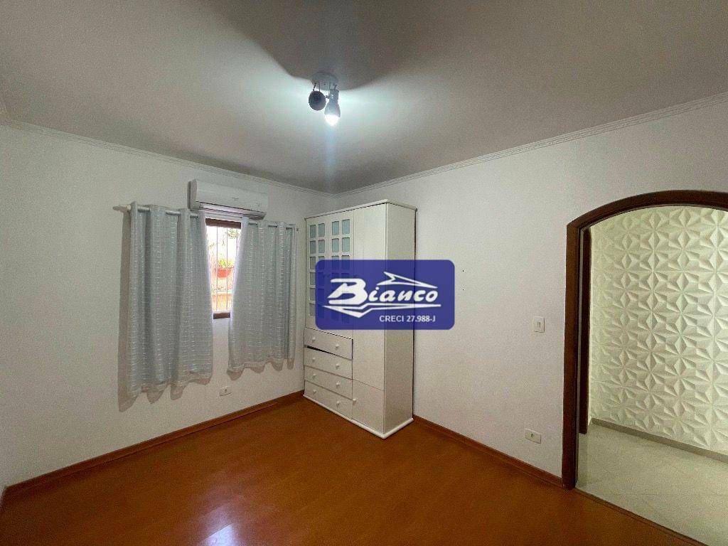 Casa à venda com 3 quartos, 310m² - Foto 17