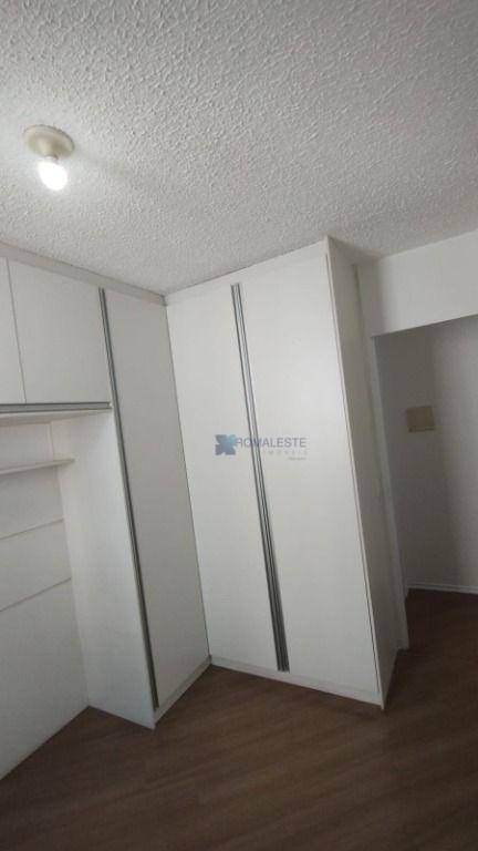 Apartamento à venda com 2 quartos, 45m² - Foto 2