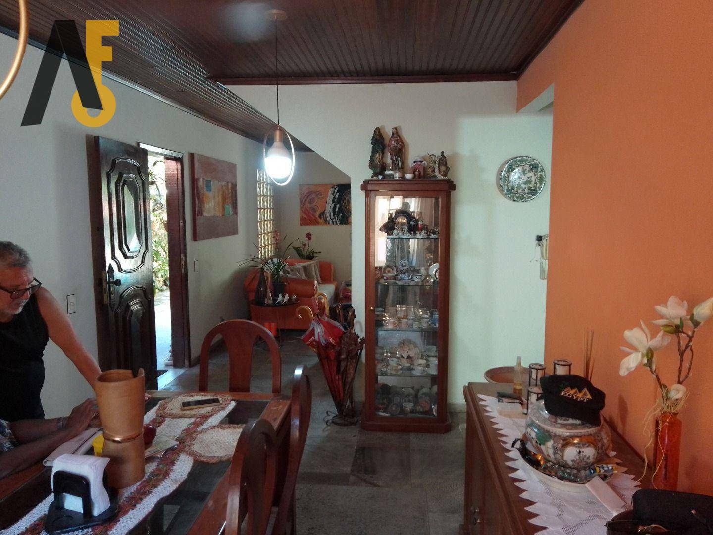 Casa à venda com 4 quartos, 240m² - Foto 55