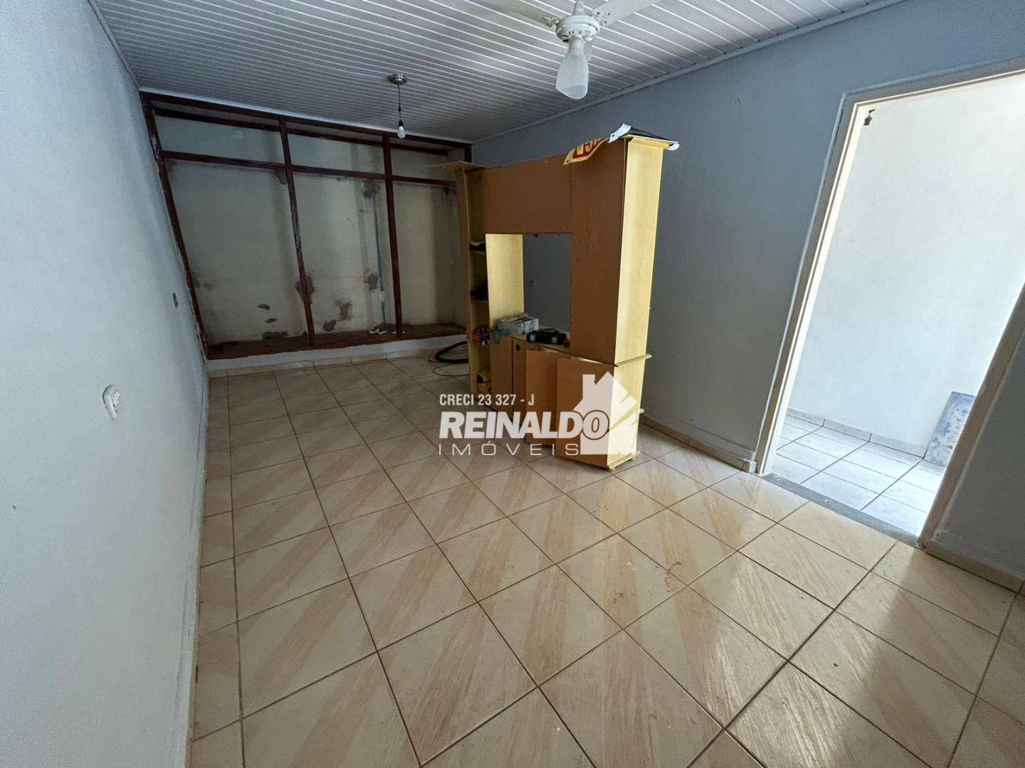 Casa à venda e aluguel com 3 quartos, 150m² - Foto 5