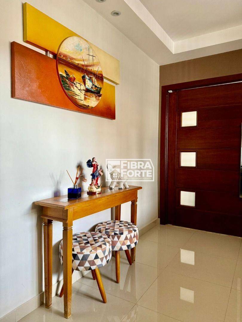 Casa à venda com 3 quartos, 200m² - Foto 6