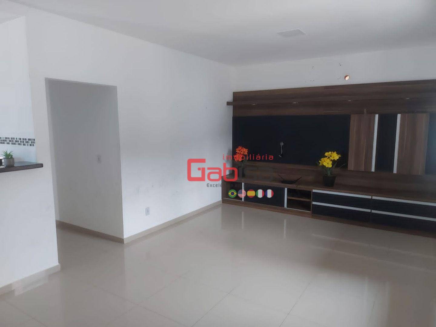 Casa à venda com 3 quartos, 360m² - Foto 2