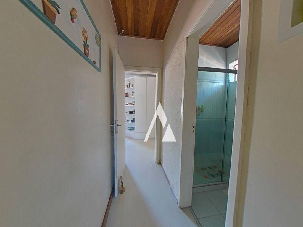 Casa à venda com 3 quartos, 210m² - Foto 18