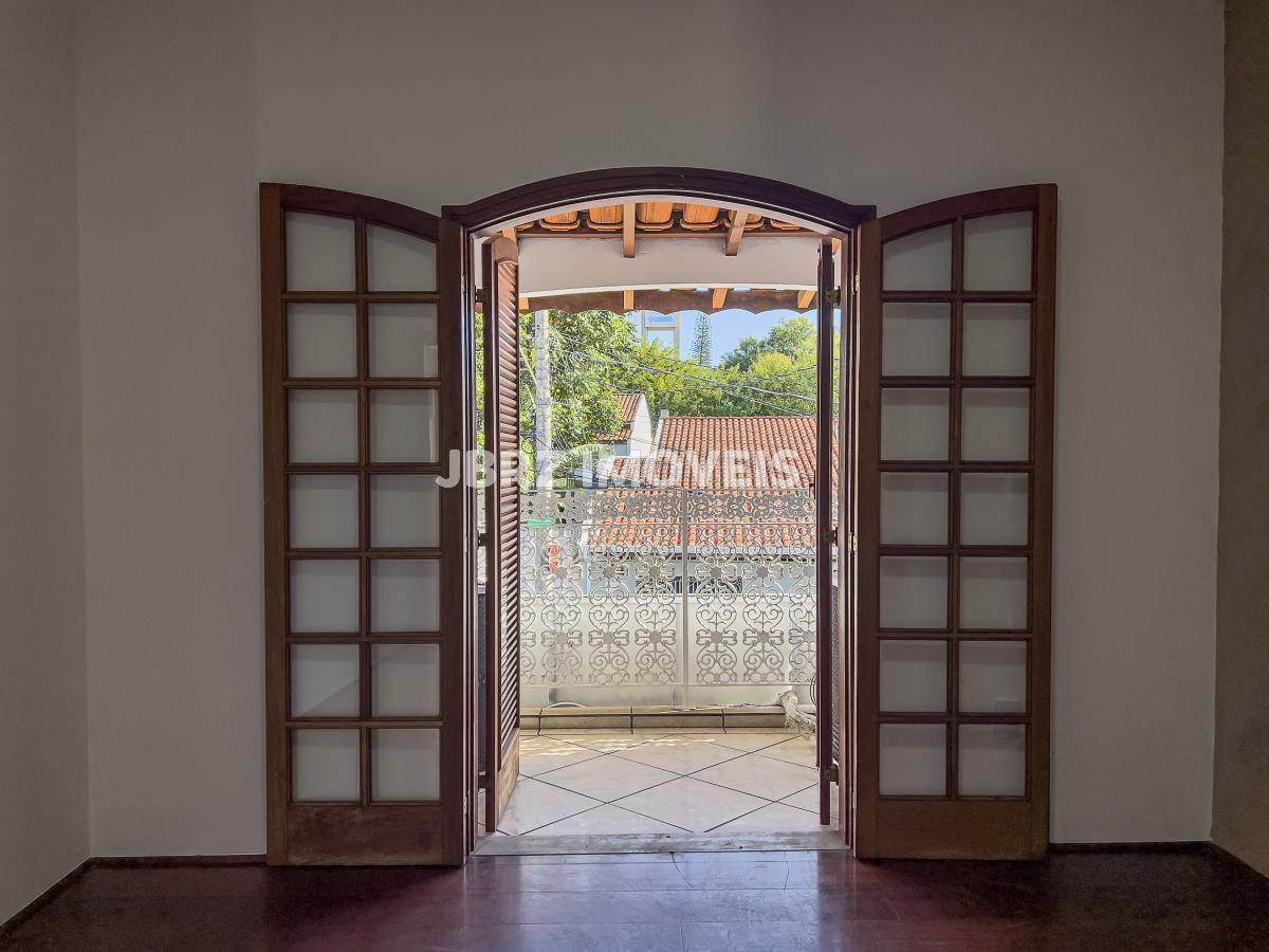 Casa à venda com 3 quartos, 379m² - Foto 25