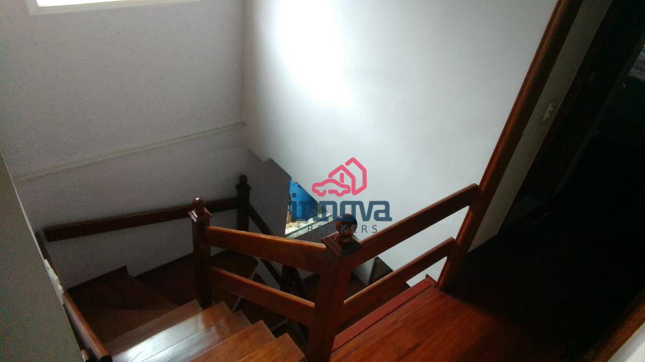 Sobrado à venda e aluguel com 4 quartos, 220m² - Foto 33