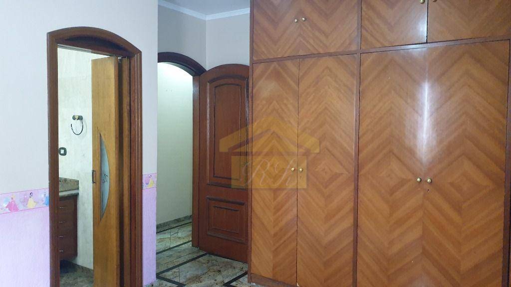 Sobrado para alugar com 6 quartos, 315m² - Foto 23