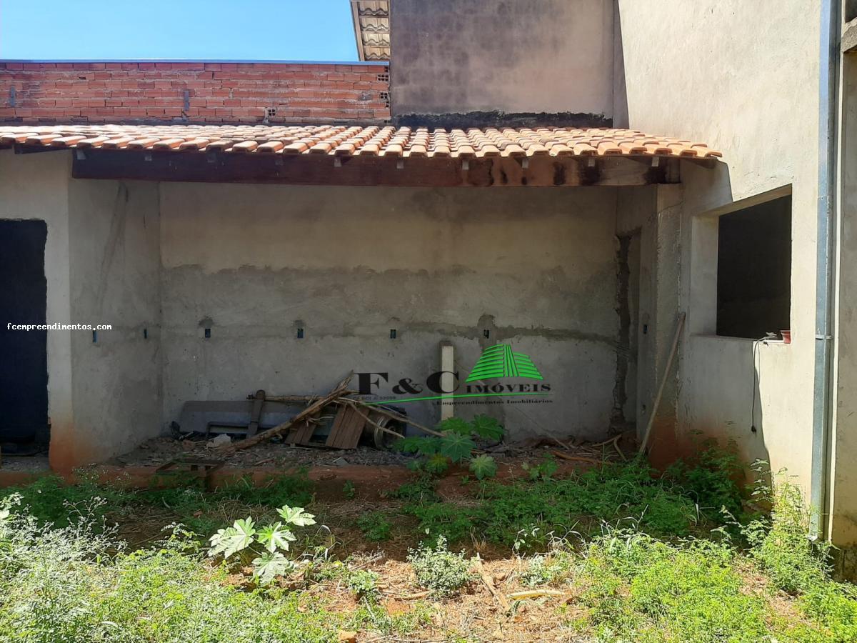 Sobrado à venda com 3 quartos, 238m² - Foto 4