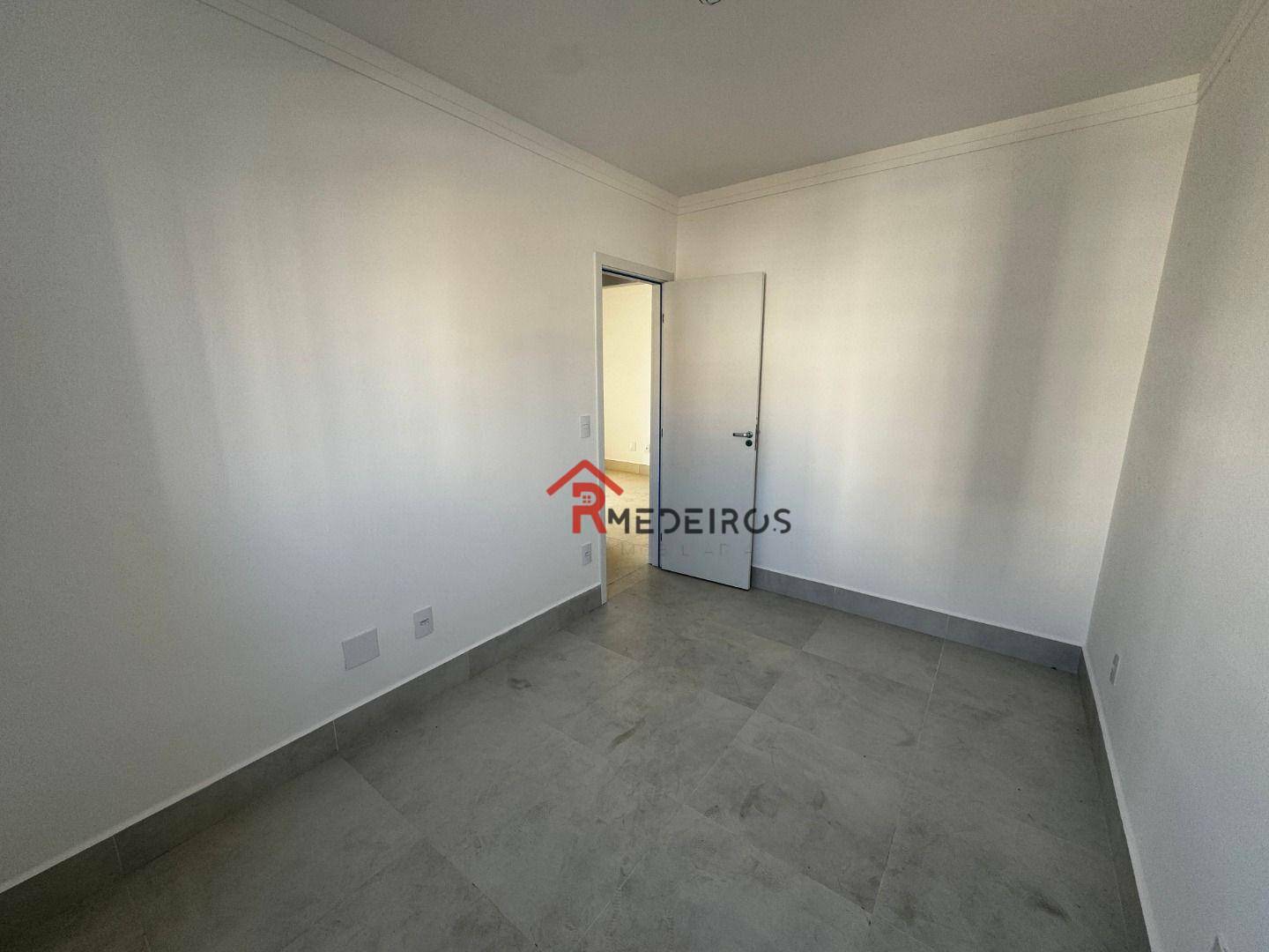 Apartamento à venda com 2 quartos, 95m² - Foto 15