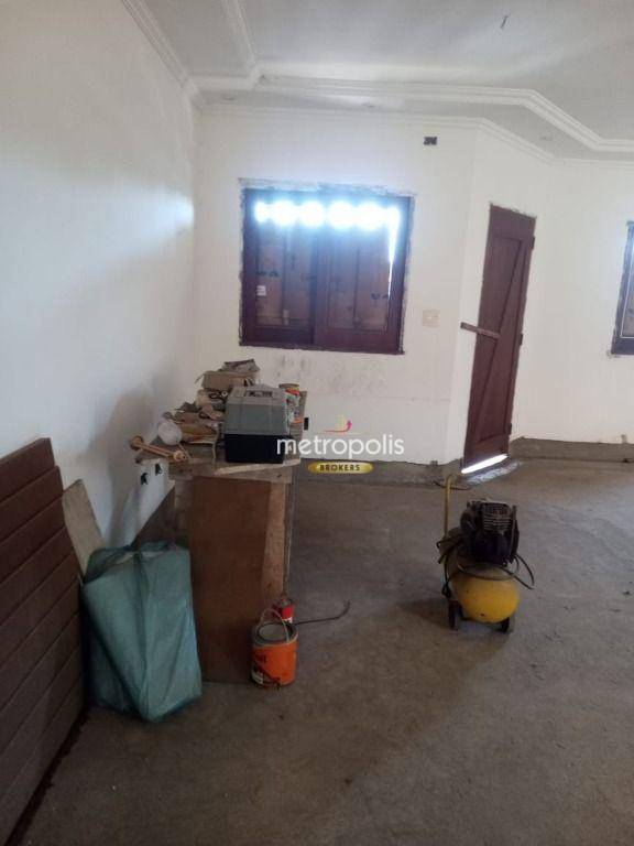 Sobrado à venda com 3 quartos, 400m² - Foto 4