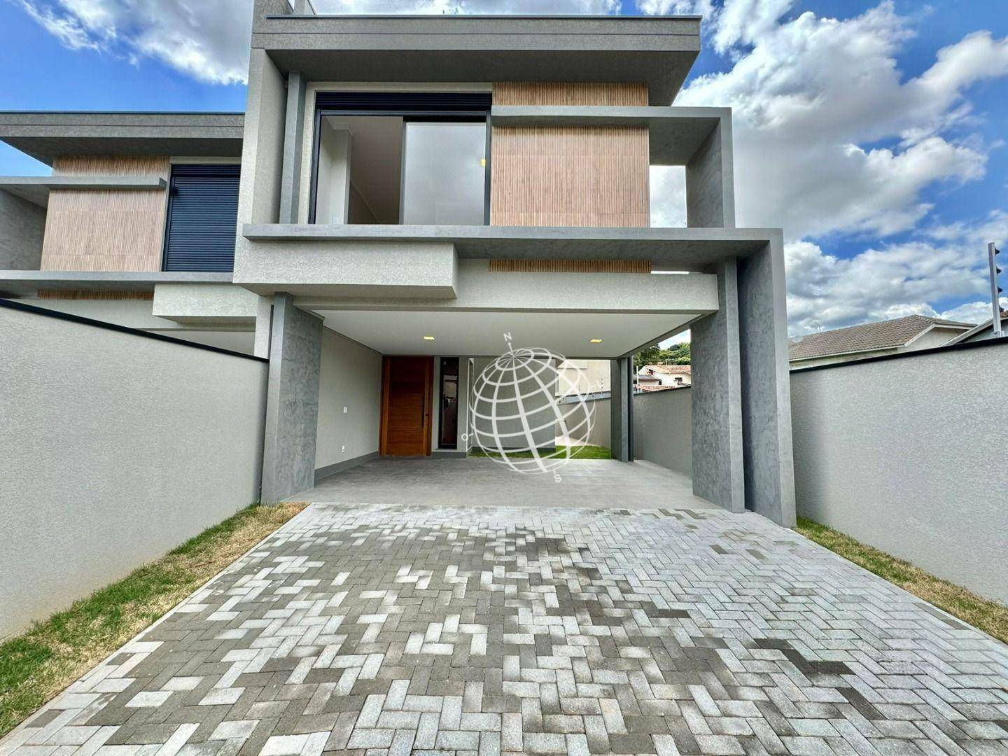 Casa à venda com 3 quartos, 219m² - Foto 2