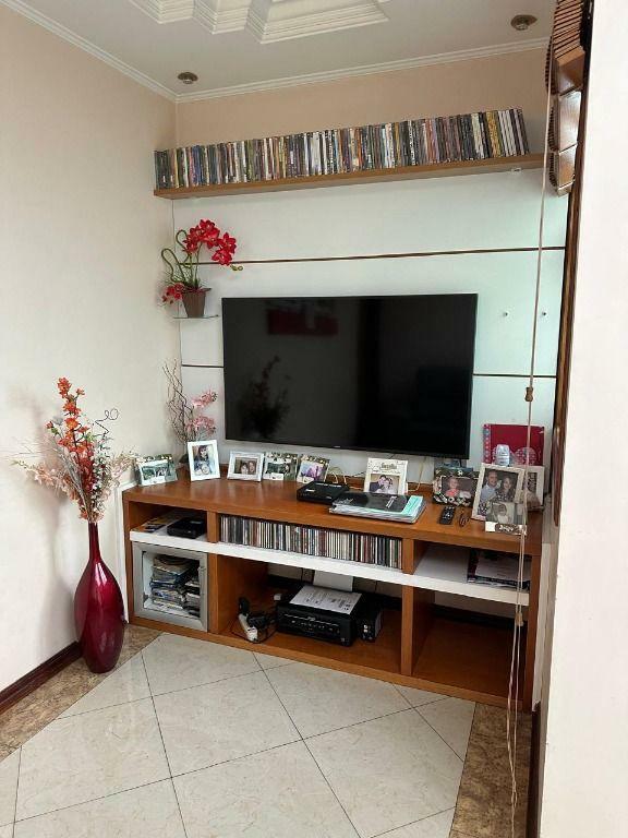 Sobrado à venda com 3 quartos, 190m² - Foto 4