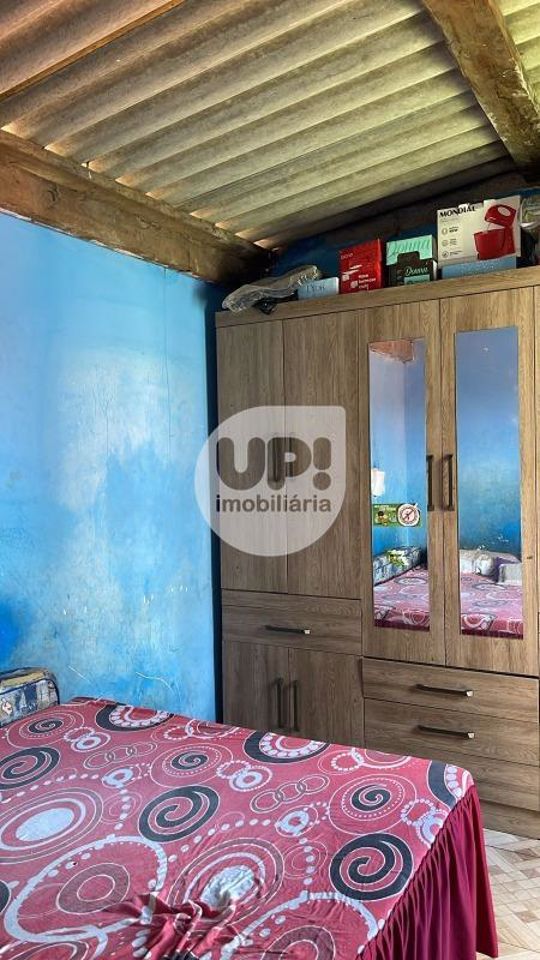 Casa de Condomínio à venda com 5 quartos, 50m² - Foto 3