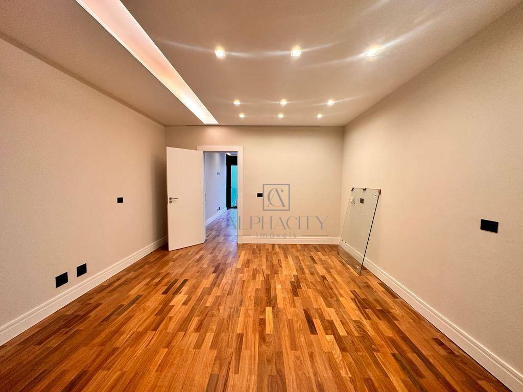 Casa de Condomínio à venda com 4 quartos, 440m² - Foto 11