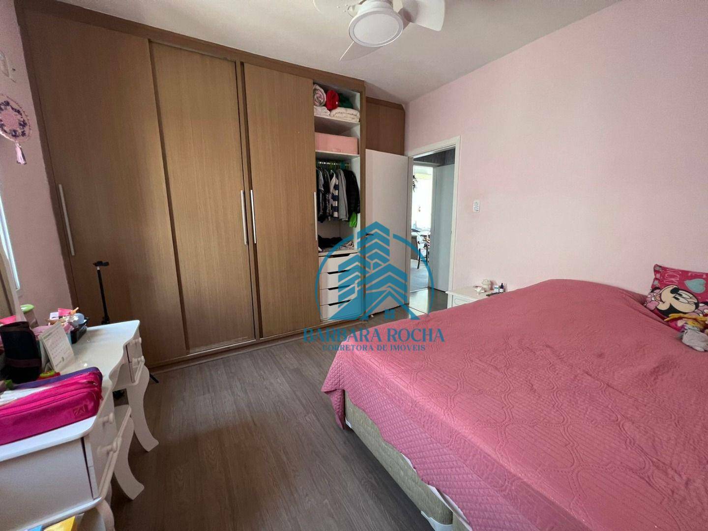 Casa à venda com 3 quartos, 271m² - Foto 30