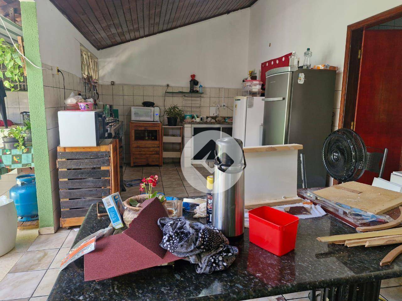 Casa à venda com 3 quartos, 144m² - Foto 4
