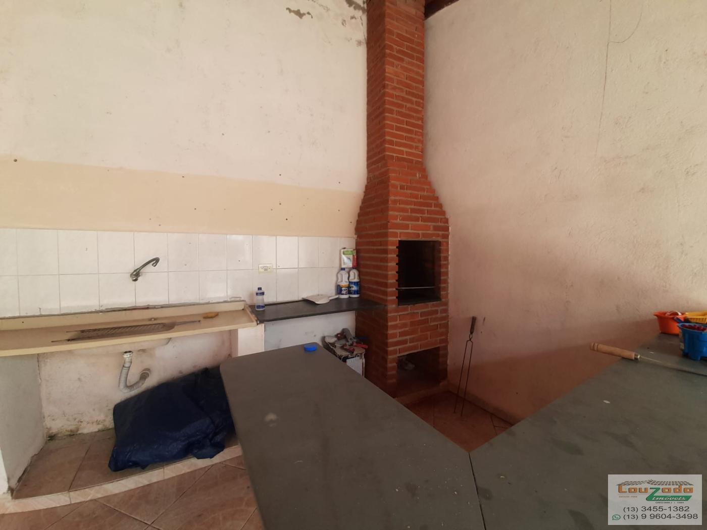 Casa à venda com 2 quartos, 250m² - Foto 3