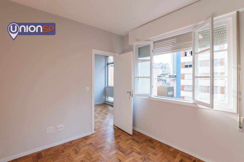 Apartamento à venda com 2 quartos, 67m² - Foto 1