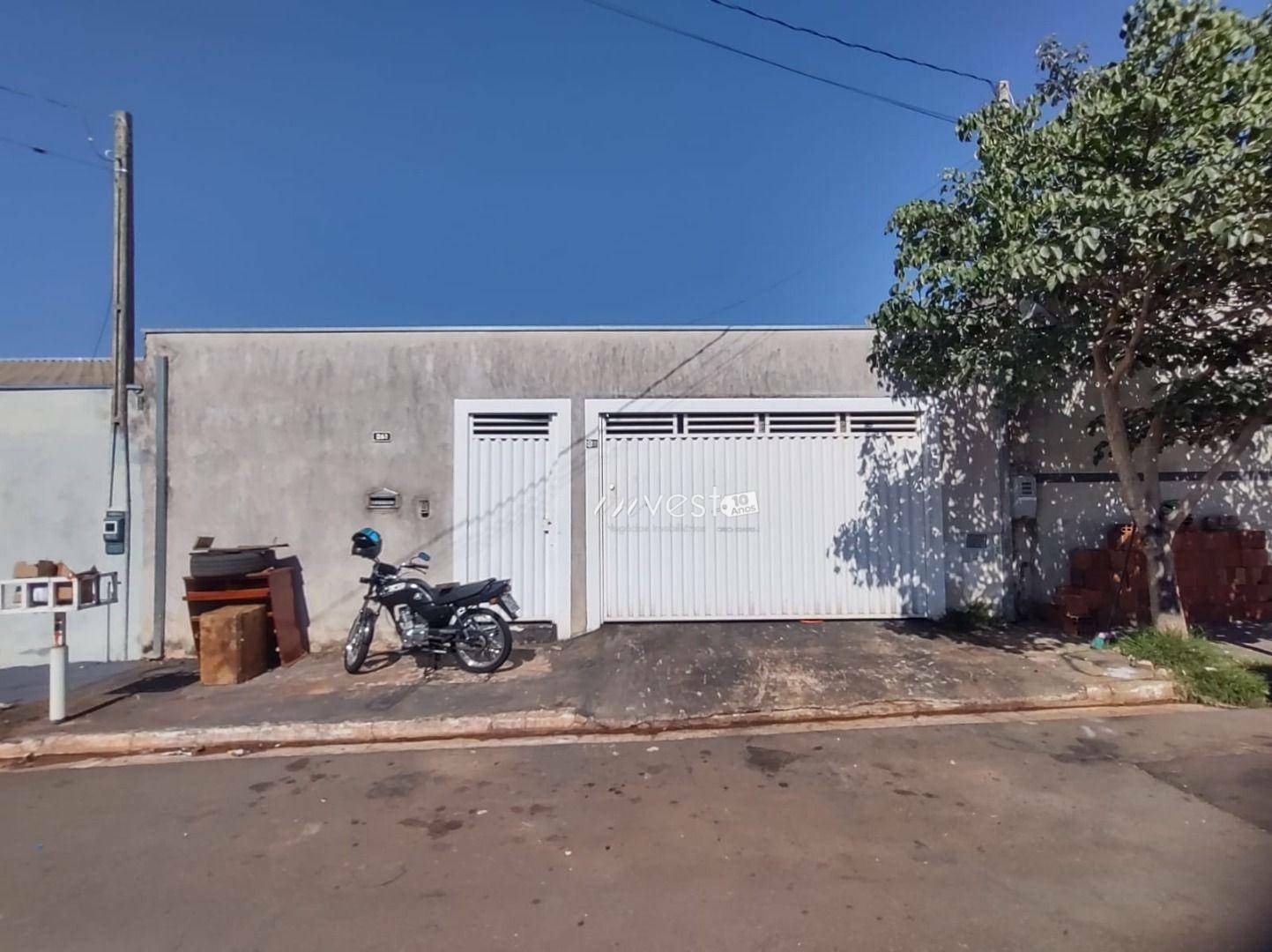 Casa à venda com 2 quartos, 100m² - Foto 1