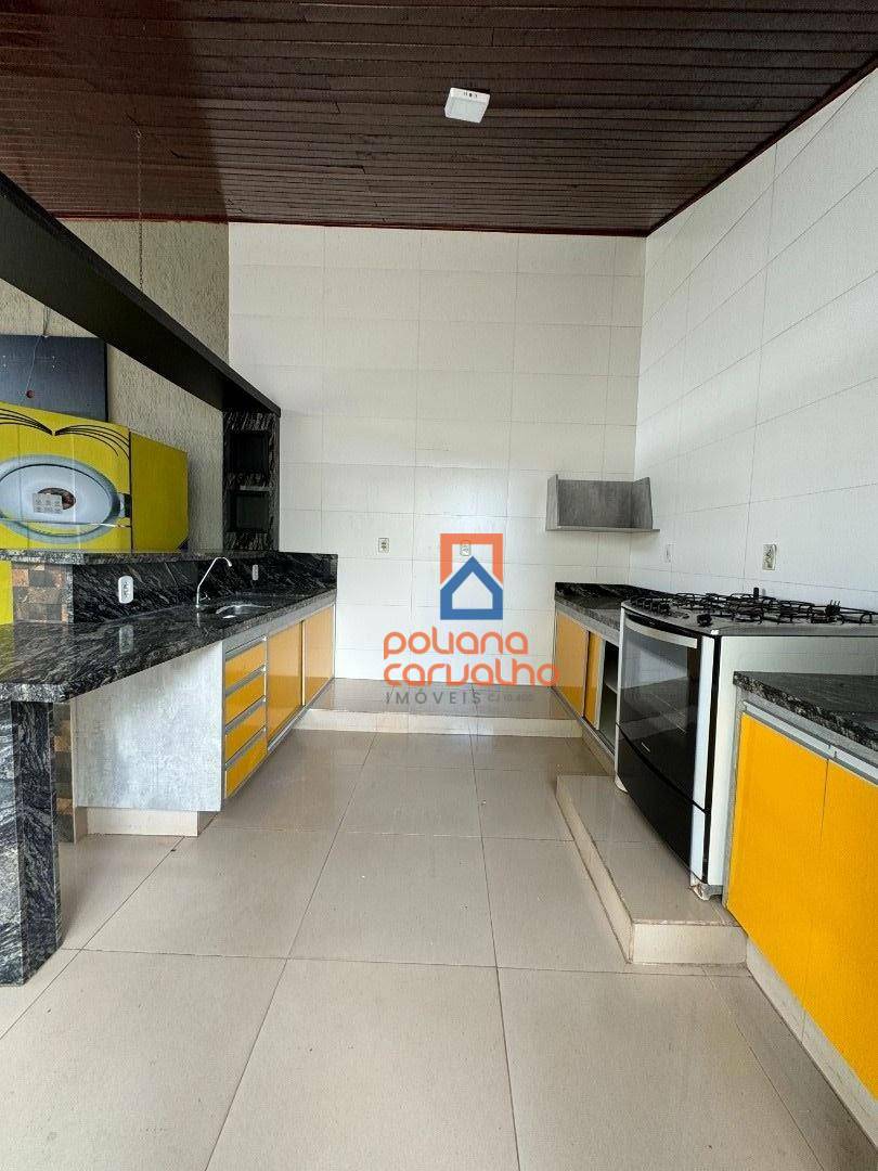 Casa para alugar com 3 quartos, 229m² - Foto 2