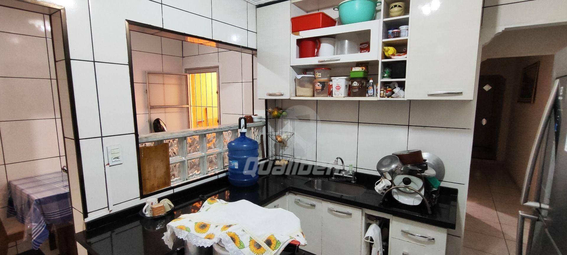 Sobrado à venda com 3 quartos, 100m² - Foto 5