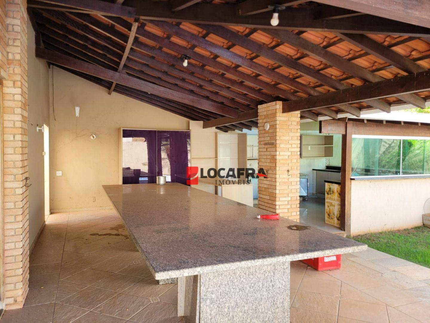 Casa à venda com 3 quartos, 700m² - Foto 10