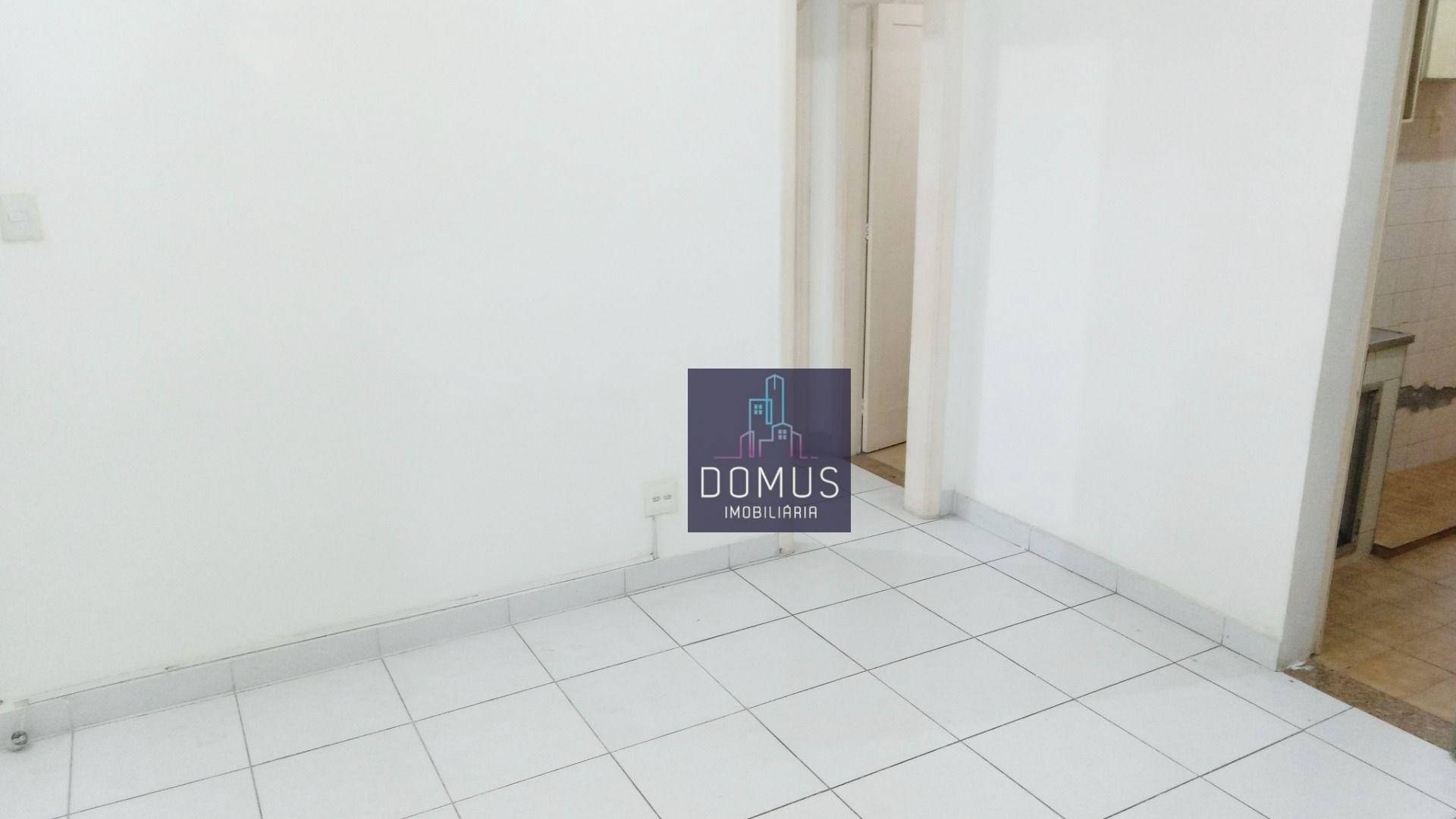 Apartamento à venda com 2 quartos, 70m² - Foto 4