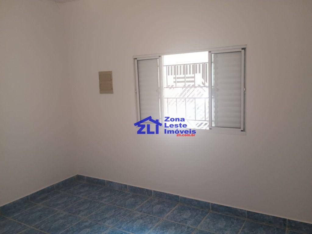 Casa para alugar com 2 quartos, 98m² - Foto 13
