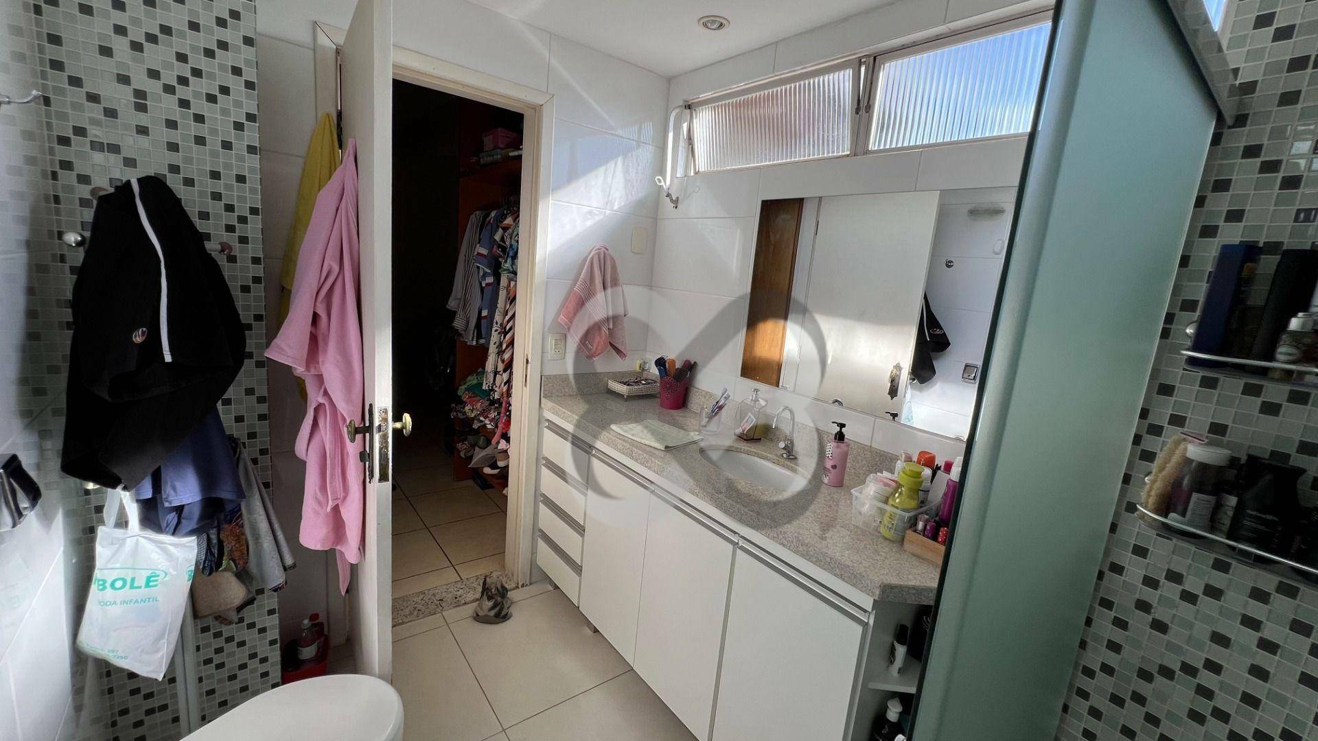 Apartamento à venda com 3 quartos, 168m² - Foto 22