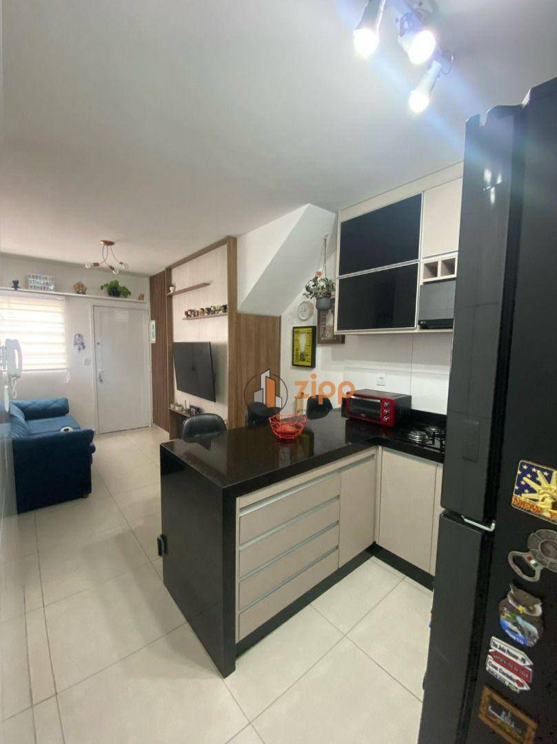 Sobrado à venda com 2 quartos, 42m² - Foto 13