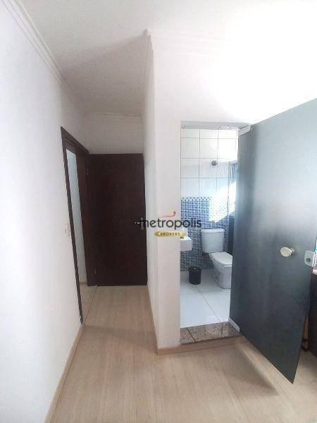 Sobrado à venda com 3 quartos, 242m² - Foto 12