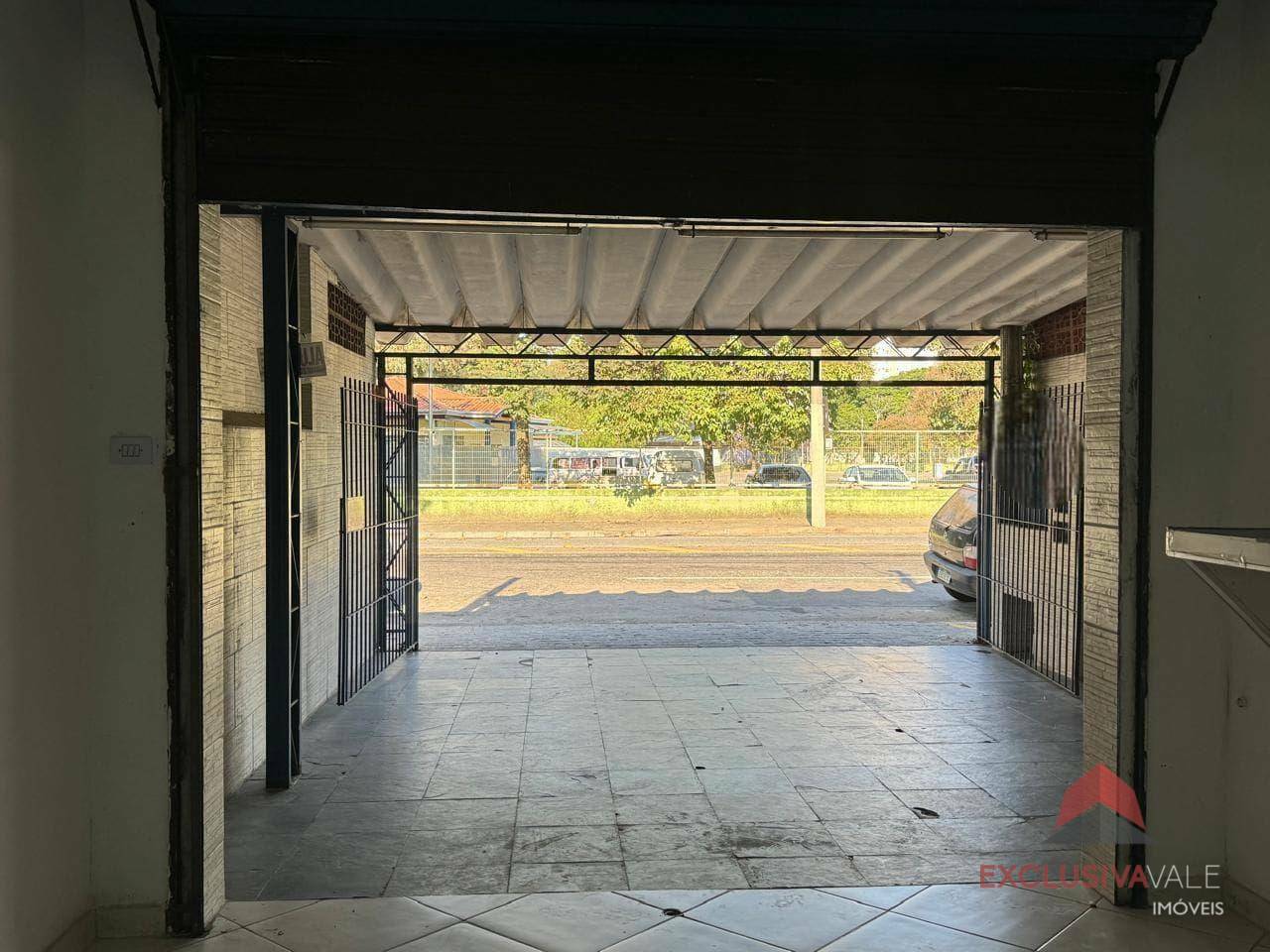 Casa à venda com 1 quarto, 130m² - Foto 17