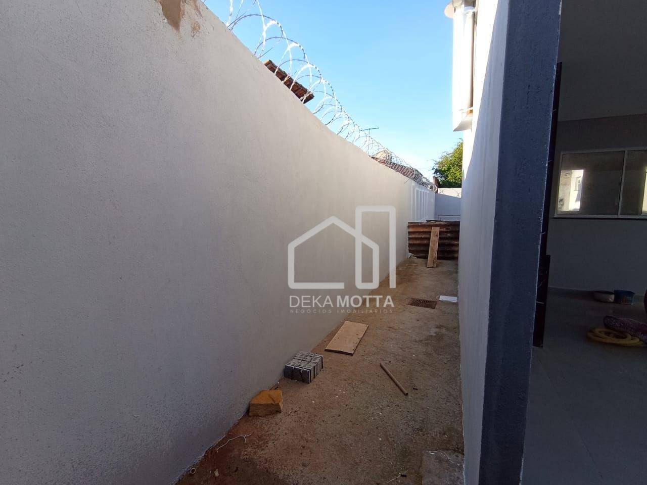 Casa à venda com 2 quartos, 105m² - Foto 17