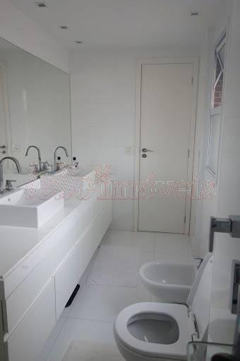 Apartamento à venda com 3 quartos, 245m² - Foto 8