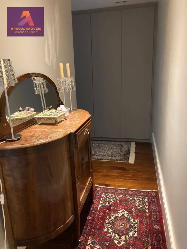 Apartamento à venda com 4 quartos, 242m² - Foto 20