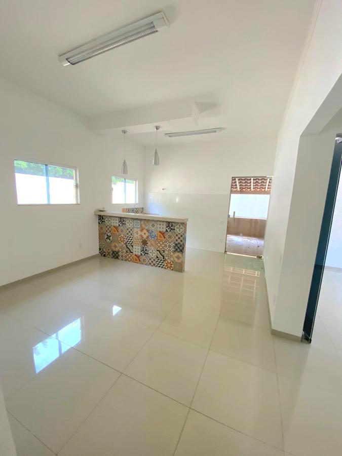 Casa à venda com 2 quartos, 525m² - Foto 4