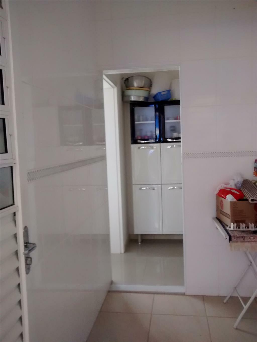 Casa à venda com 5 quartos, 260m² - Foto 31