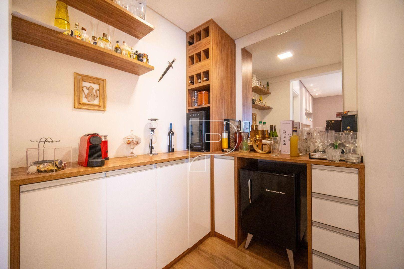 Apartamento à venda com 3 quartos, 171m² - Foto 11