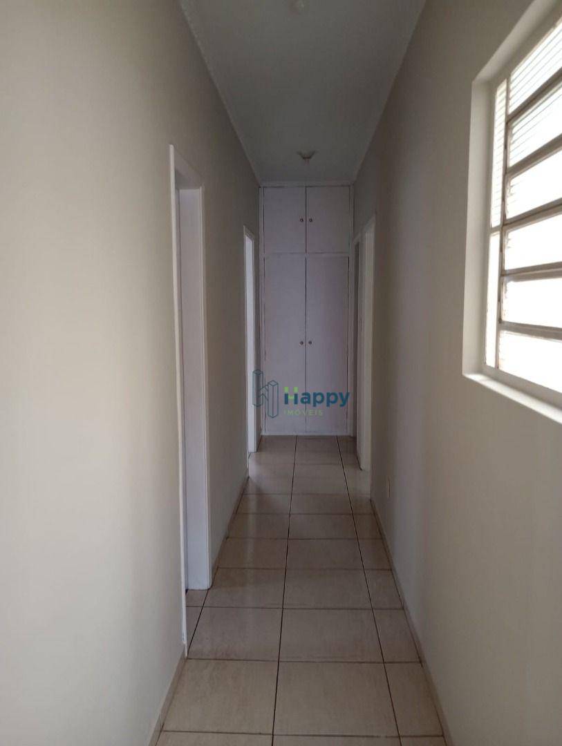 Casa para alugar com 4 quartos, 180m² - Foto 14