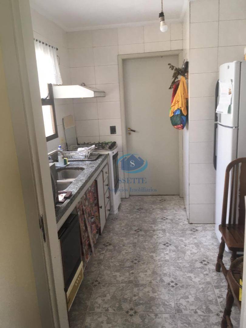 Apartamento à venda com 3 quartos, 94m² - Foto 14