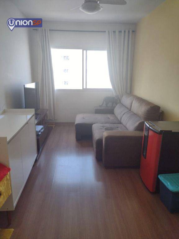 Apartamento à venda com 2 quartos, 70m² - Foto 3