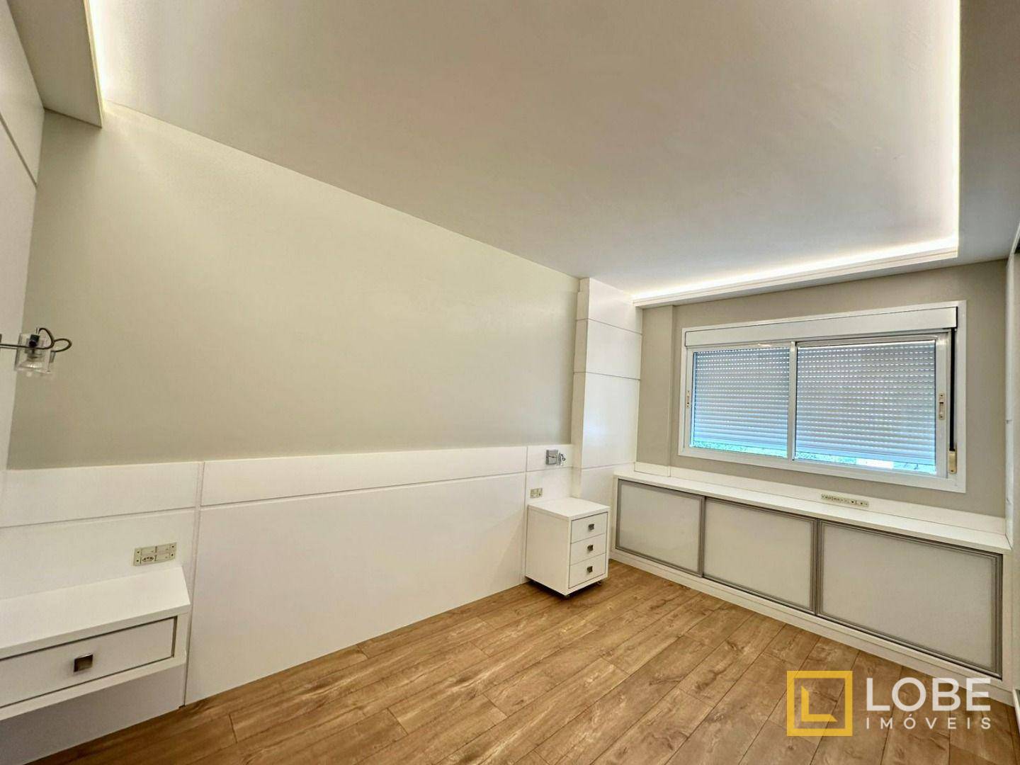 Apartamento à venda com 3 quartos, 127m² - Foto 9