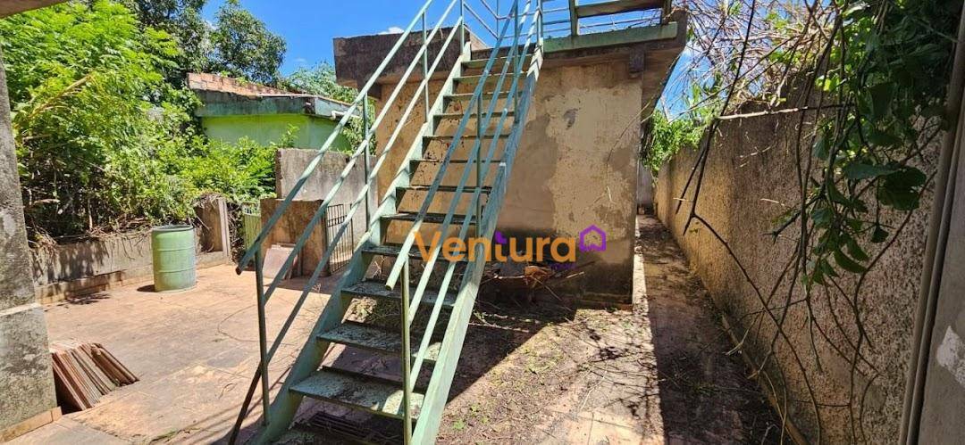 Prédio Inteiro à venda, 190m² - Foto 2
