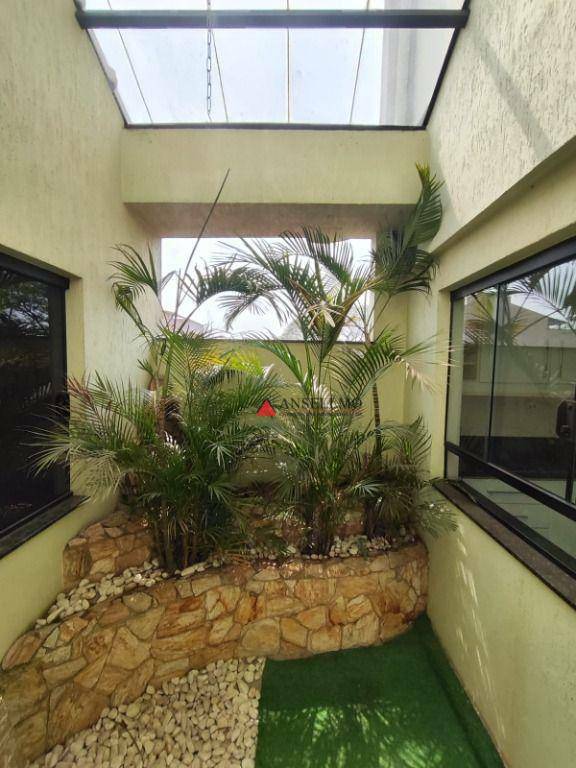 Sobrado para alugar com 4 quartos, 370m² - Foto 31