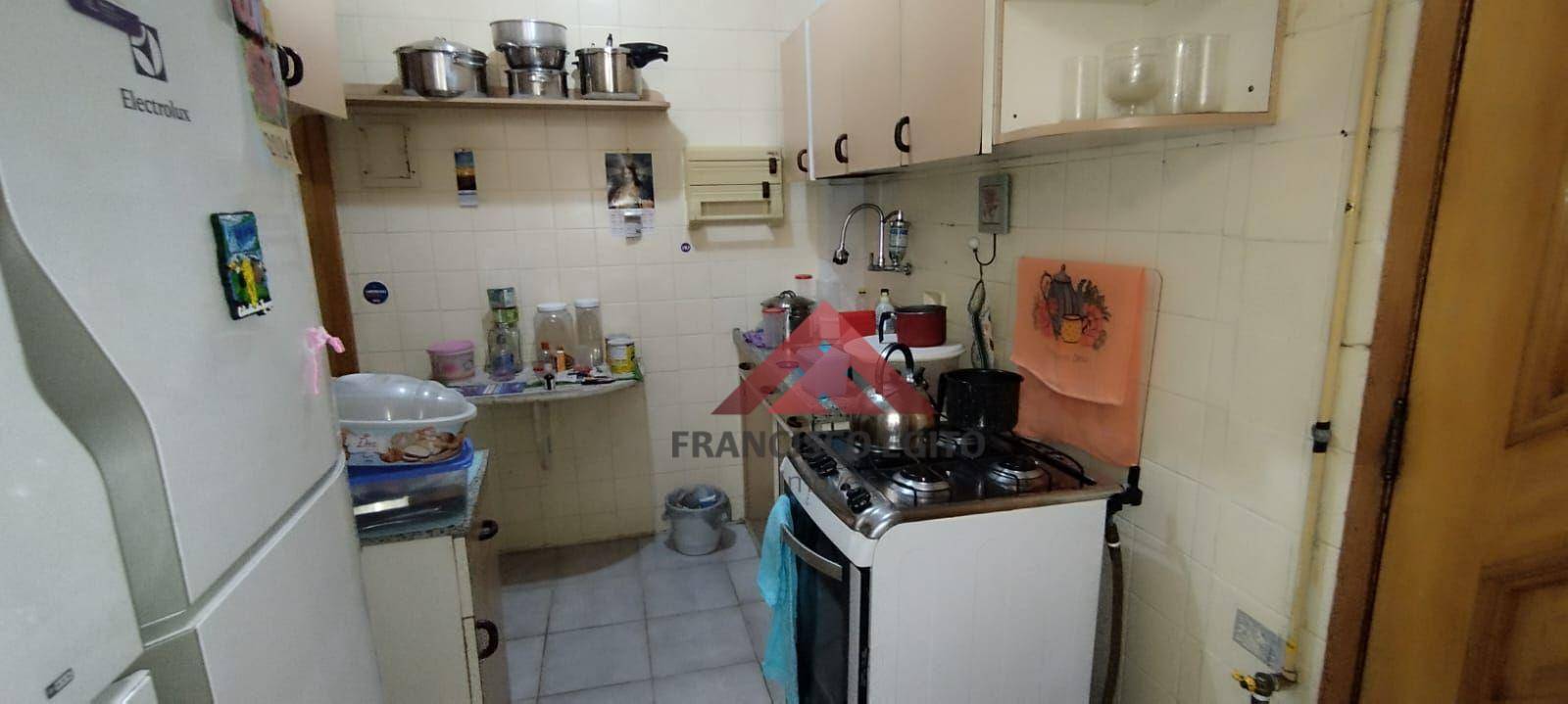 Apartamento à venda com 2 quartos, 60m² - Foto 13