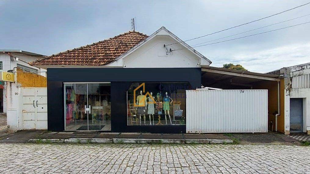 Casa à venda com 2 quartos, 300m² - Foto 1