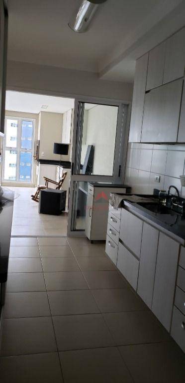 Apartamento para alugar com 3 quartos, 160m² - Foto 6